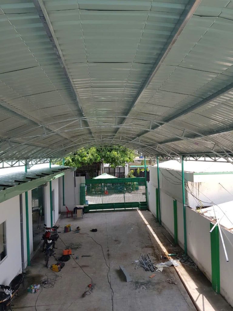 Thi Công Lợp Mái Tôn Chuyên Nghiệp