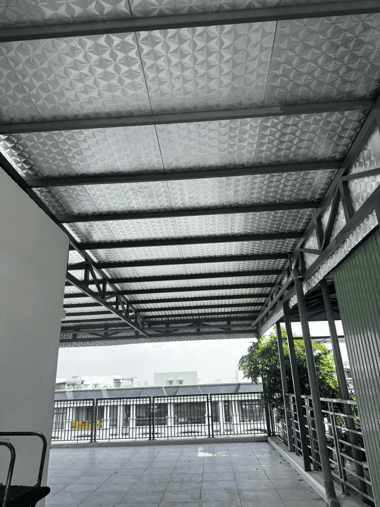 Thi công lắp đặt mái tôn tại Bình Dương