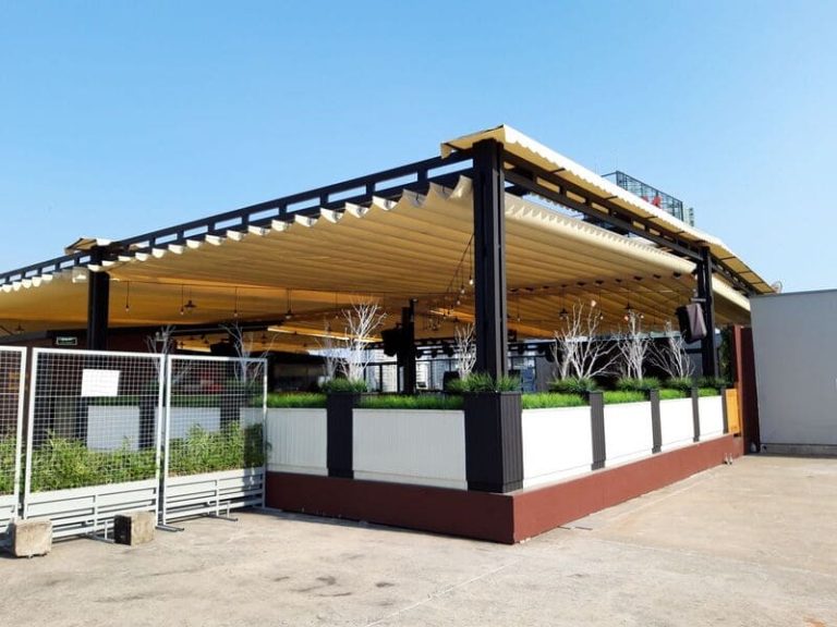Thi Công Lắp Đặt Mái Xếp, Bạt Che Quáb Cafe Tại Bình Dương