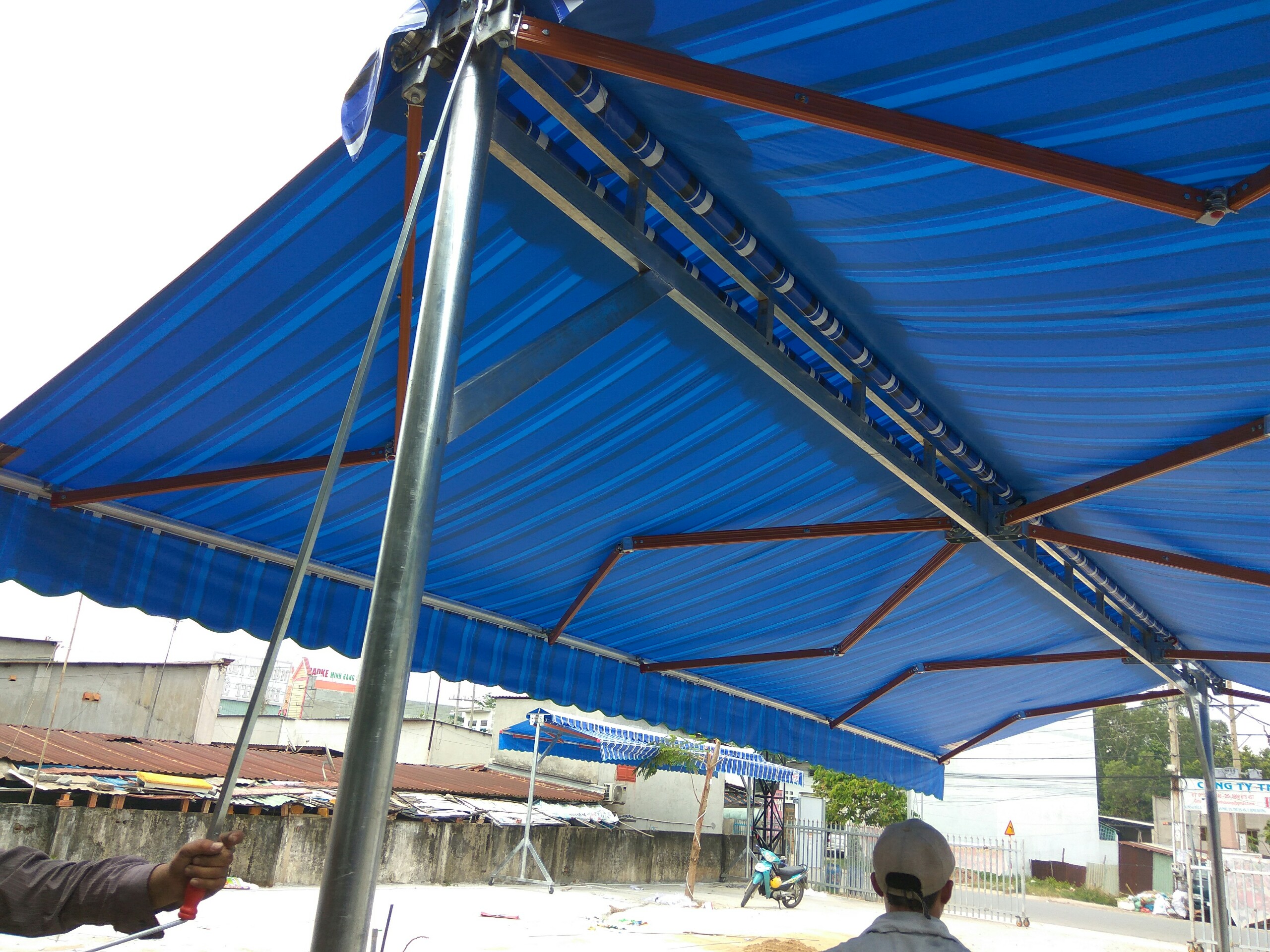 Mái xếp Bình Dương